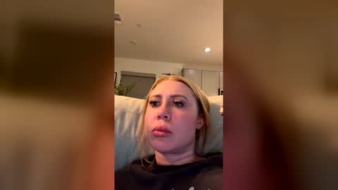 Taylor Rae online show from February 9, 2026, 4:16 am