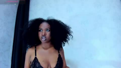 Snapshot of tayra_castle chatting on May 18, 2026, 9:09 pm Tayra online show from May 18, 2026, 9:09 pm