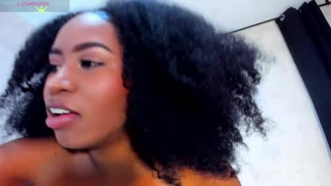 Snapshot of tayra_castle chatting on May 19, 2026, 8:48 pm Tayra online show from May 19, 2026, 8:48 pm
