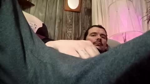 tbaxter95187 online show from February 2, 2026, 1:04 am