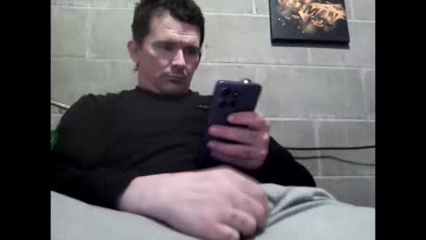 tbaxter95187 online show from February 24, 2026, 6:22 am