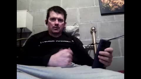 tbaxter95187 online show from March 1, 2026, 9:50 pm