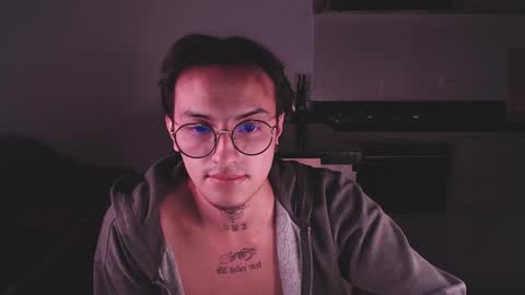 Teo independent model online show from February 28, 2025, 6:10 am