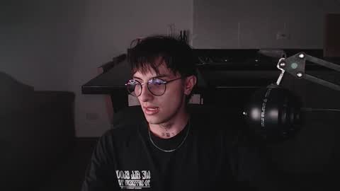 Teo independent model online show from March 18, 2026, 2:15 am