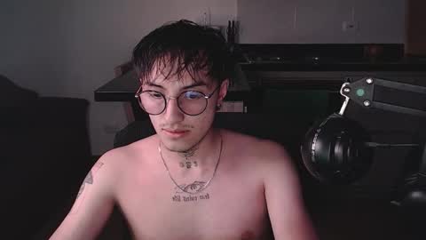 Teo independent model online show from March 26, 2026, 3:12 am