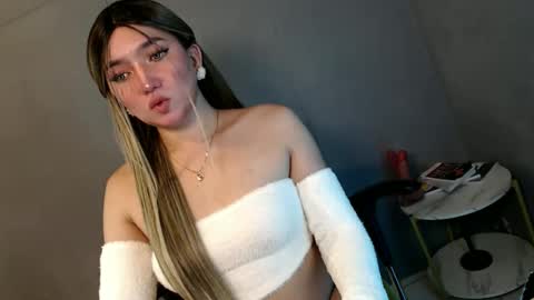 ellaine online show from February 28, 2025, 2:09 pm