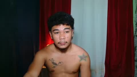 teahyun_yeongsu online show from November 29, 2025, 12:08 pm