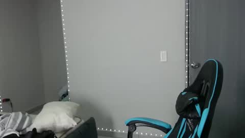 team23hot0 online show from October 16, 2025, 4:13 am