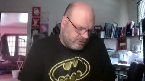 MiaRhino online show from April 21, 2026, 7:06 pm