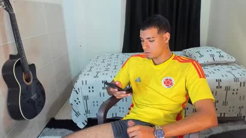 Danger online show from October 15, 2025, 5:07 am