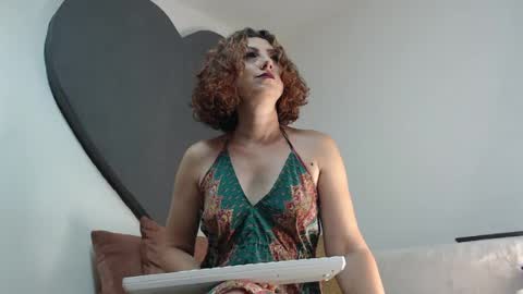Snapshot of teasexpert4444 chatting on July 27, 2026, 6:09 am ALICIA--- online show from July 27, 2026, 6:09 am