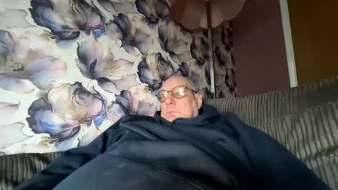 Mark online show from January 12, 2026, 3:17 pm