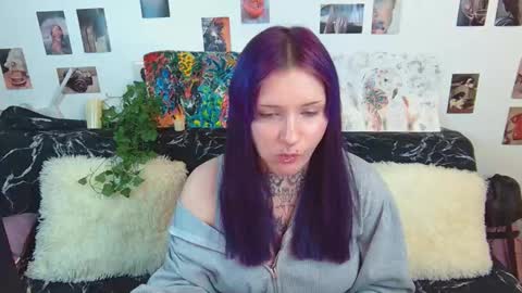 Snapshot of technical_face_powder_error chatting on November 10, 2025, 1:21 pm technical_face_powder_error online show from November 10, 2025, 1:21 pm