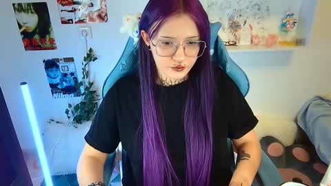 Snapshot of technical_face_powder_error chatting on December 15, 2025, 11:25 am technical_face_powder_error online show from December 15, 2025, 11:25 am