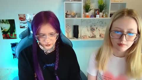 Snapshot of technical_face_powder_error chatting on December 22, 2025, 4:04 pm technical_face_powder_error online show from December 22, 2025, 4:04 pm