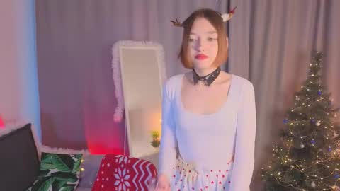 Snapshot of tecna_tonic chatting on December 19, 2025, 5:25 am all me precious online show from December 19, 2025, 5:25 am