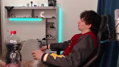 Teddy online show from December 15, 2024, 9:42 pm