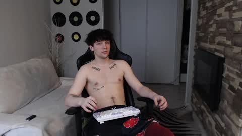 Teddy online show from April 6, 2026, 2:40 pm