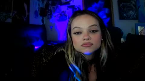 Teddy Sky online show from September 28, 2025, 3:45 am