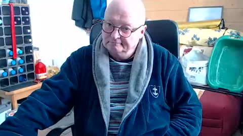 Snapshot of tedy6374 chatting on April 26, 2026, 10:24 am tedy6374 online show from April 26, 2026, 10:24 am