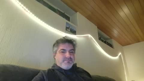 Peter online show from March 9, 2025, 5:33 am