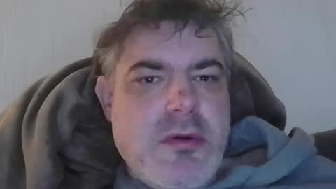 Snapshot of teeforyou chatting on April 22, 2026, 3:24 pm Peter online show from April 22, 2026, 3:24 pm