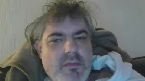 Snapshot of teeforyou chatting on May 4, 2026, 5:09 pm Peter online show from May 4, 2026, 5:09 pm