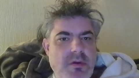 Snapshot of teeforyou chatting on May 8, 2026, 8:25 pm Peter online show from May 8, 2026, 8:25 pm