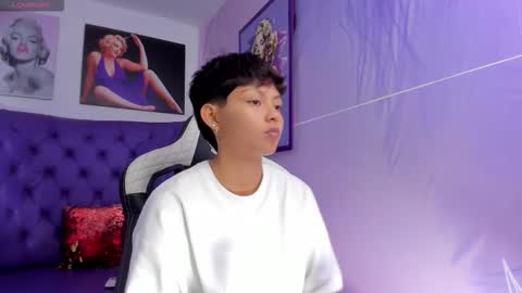 Stefani  online show from September 16, 2025, 12:17 pm