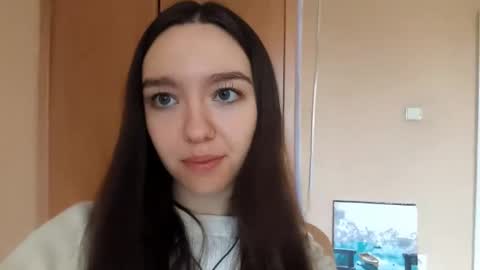 Kimi online show from November 5, 2025, 8:36 am