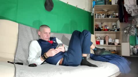 Snapshot of telepaticman chatting on February 3, 2026, 6:22 am Virg Lszl online show from February 3, 2026, 6:22 am