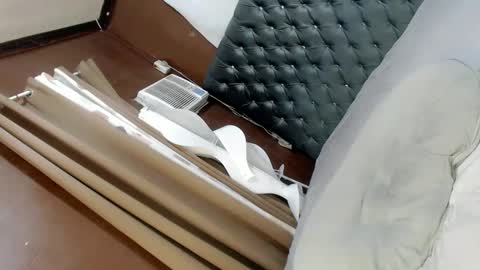 EVA GLASSCOTT online show from January 9, 2025, 10:20 am