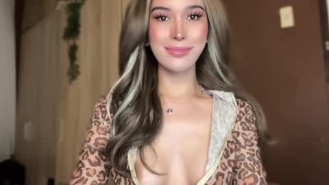 EVA GLASSCOTT online show from March 11, 2025, 12:33 am