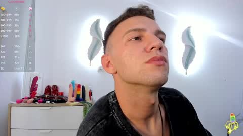 Snapshot of temptationtwink chatting on May 20, 2026, 7:09 pm Andy aka TEMPTATIONTWINK online show from May 20, 2026, 7:09 pm