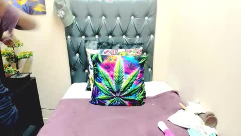 temptressqeen online show from January 14, 2026, 4:07 am