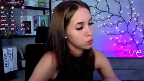 Snapshot of tendermist chatting on June 25, 2026, 8:35 pm Nelly online show from June 25, 2026, 8:35 pm