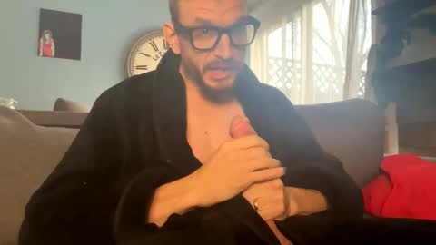 Ty online show from November 22, 2025, 10:09 pm