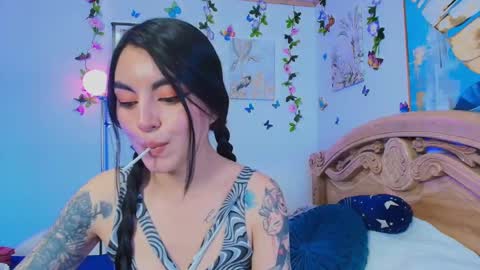 Snapshot of teresa_moon chatting on September 20, 2025, 5:47 pm TERESA Give me a good rating if you enjoy my show online show from September 20, 2025, 5:47 pm
