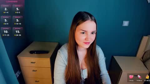 Julia online show from February 12, 2026, 5:41 pm