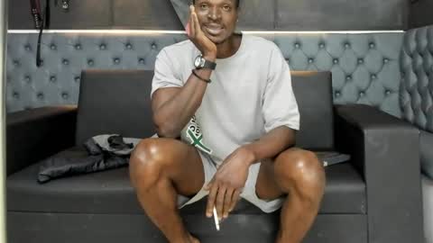 terranze_z online show from September 10, 2025, 9:15 pm