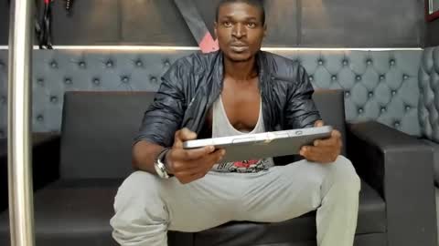 terranze_z online show from September 13, 2025, 8:41 pm