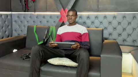 terranze_z online show from October 14, 2025, 3:29 am