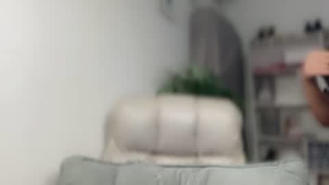 TERRI  the girl will hunt you online show from December 11, 2024, 4:28 am