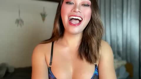 TERRI  the girl will hunt you online show from February 24, 2025, 11:41 pm