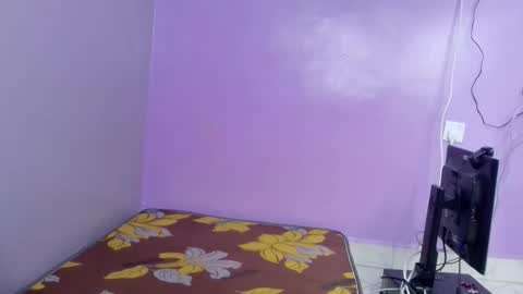 terriam online show from September 28, 2025, 6:24 pm