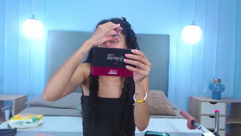 Terry  online show from November 18, 2025, 1:48 pm