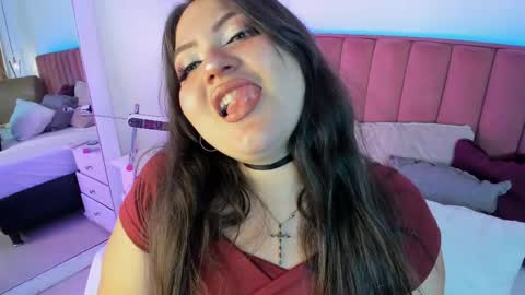 Snapshot of tessa_sinclaire chatting on April 30, 2026, 8:48 pm TERESA online show from April 30, 2026, 8:48 pm