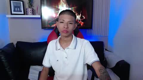 tessachains online show from December 1, 2025, 3:33 am