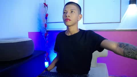 tessachains online show from December 4, 2025, 2:21 am