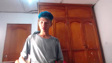 Snapshot of tessachains chatting on February 10, 2026, 12:37 am tessachains online show from February 10, 2026, 12:37 am